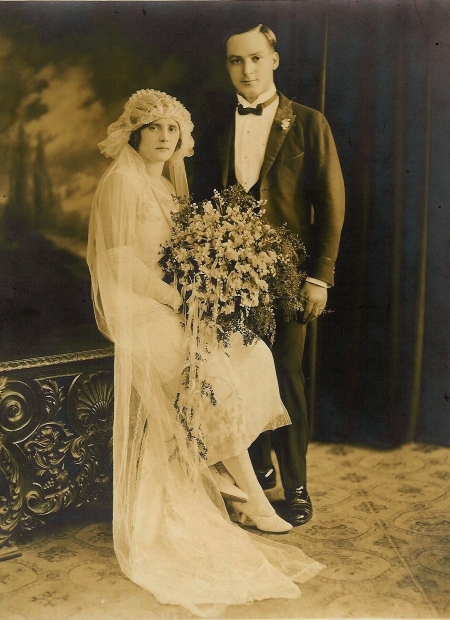 Vintage Wedding Couple 38