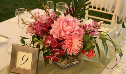 Lush and Tropical Table Flowers Not to toot our own horn too much 